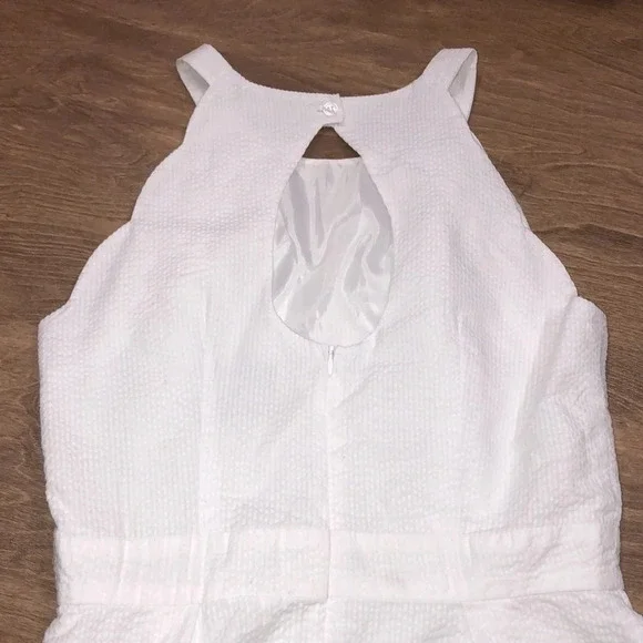 Lauren James size medium white seersucker dress - Picture 4 of 8